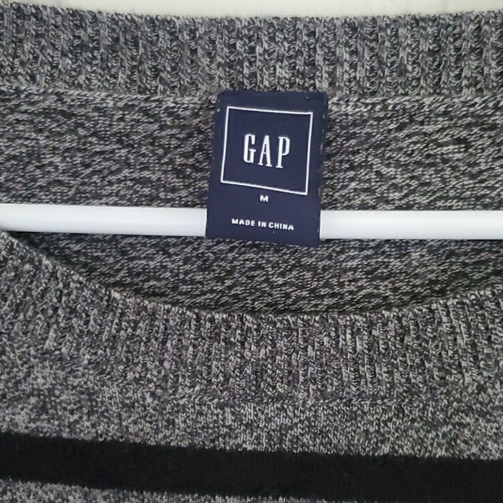 Gap Merino Wool Blend Sweater - Picture 2 of 6